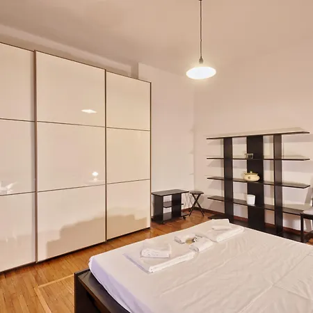 Apartment Piazza Statuto Elegant Turin